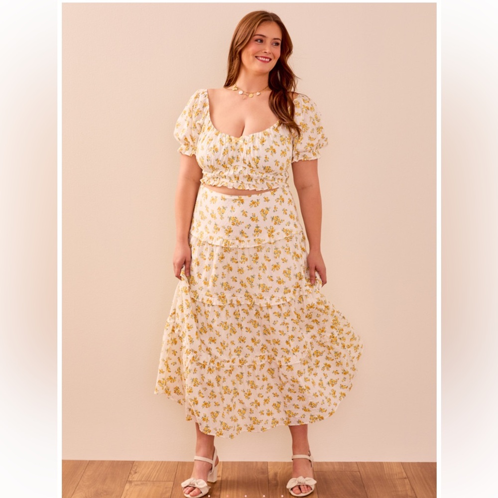 ARULA Two Piece Set